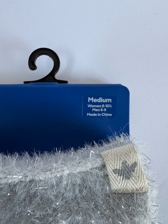 NWT Bombas Women's Fuzzy Socks Size Medium - Picture 6 of 13